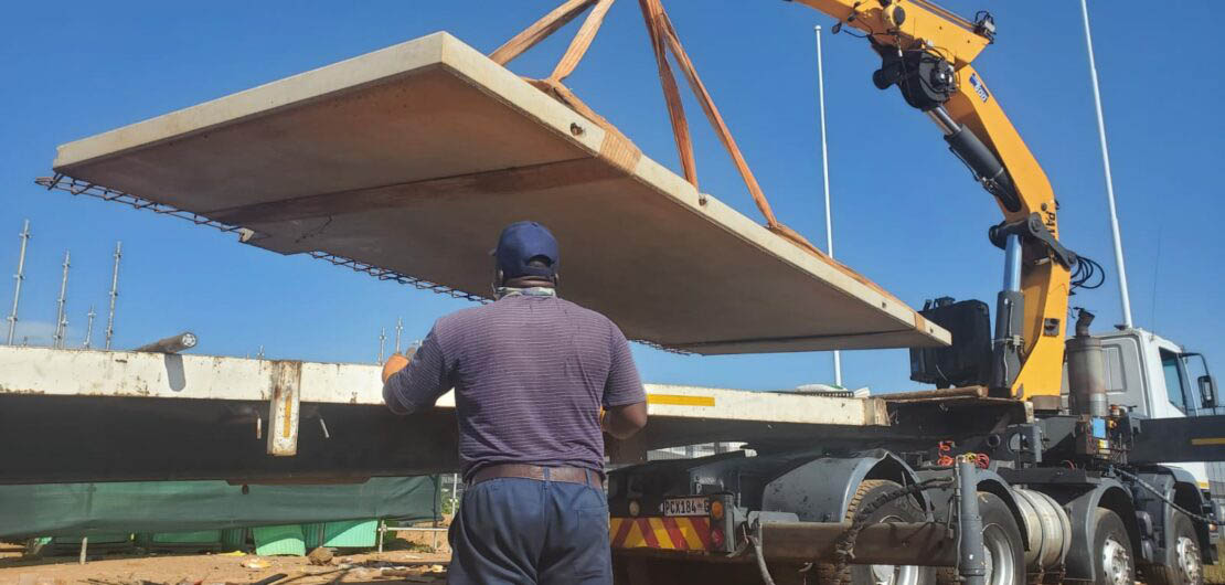 Benecke transport crane truck transport
