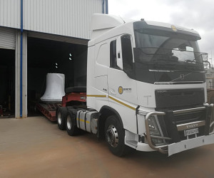 Lowbed transport between Johannesburg and Durban Lowbed transport between Johannesburg and Durban